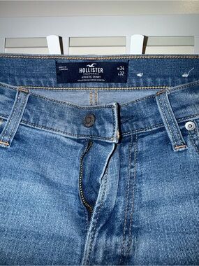 Hollister Men's Athletic Skinny Jeans in Medium Blue Denim